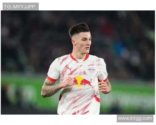 世界杯激战莱比锡与曼联战成平局转会风波引发热议